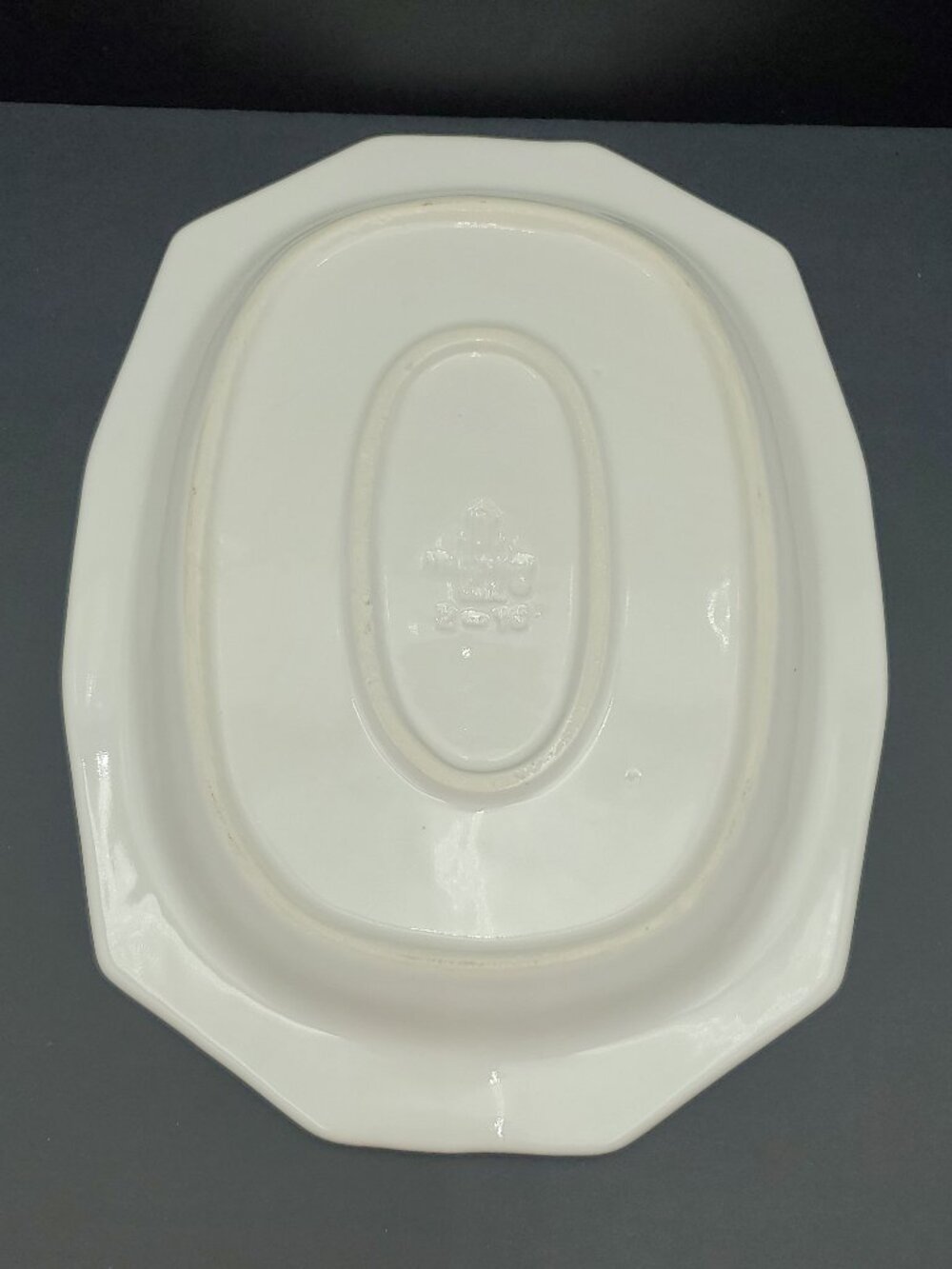 Pfaltzgraff Heritage White Platter Large Multi-Sided Stoneware Serving Plate - Picture 3 of 6